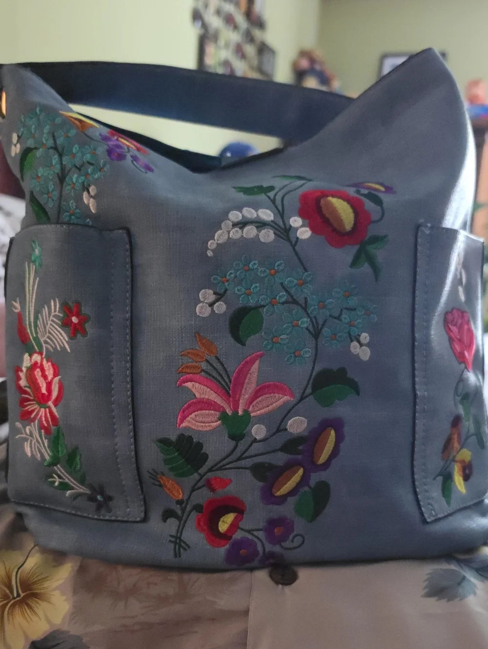 Source Unknown Blue Embroidered Floral Shoulder Tote